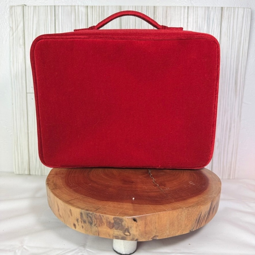 Estee Lauder Red Velvet Star Quilted Train Case Cosmetic Makeup‎ Travel Bag Gold - Picture 3 of 8